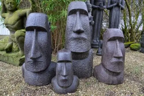 Product image of the product “Moai head, 14x15x33cm | Cast stone, handcrafted & coloured 30 cm - light”
